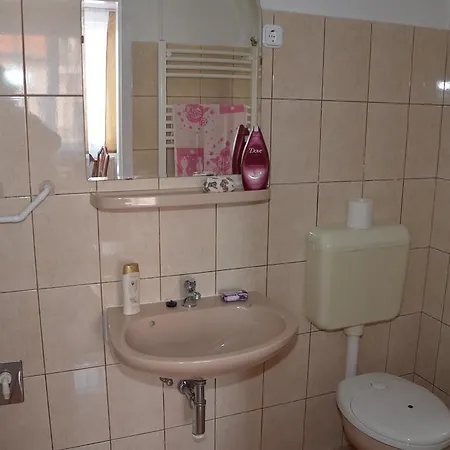 果园套房公寓 Hévíz