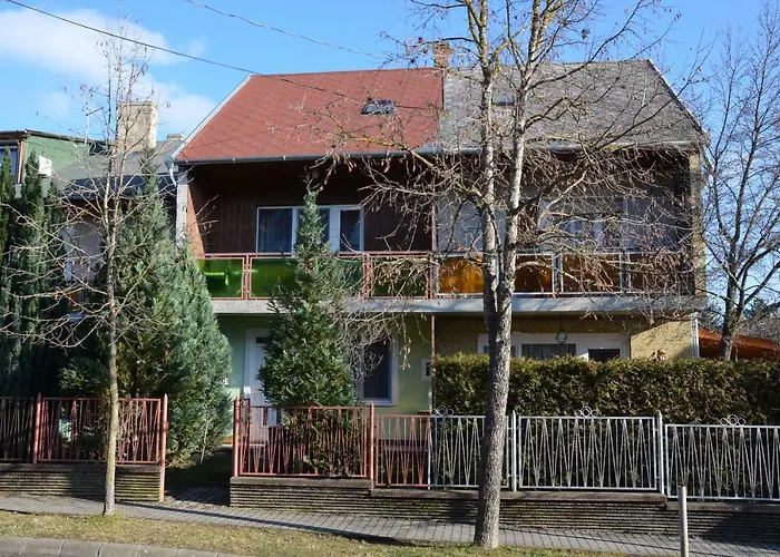 果园套房公寓 公寓 *